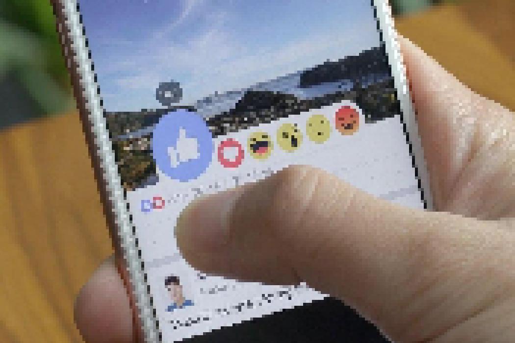 لأول مرة ...فتوى شرعية بخصوص اللايكات في "فيسبوك"