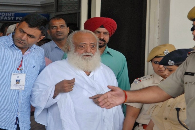 بالفيديو: إدانة معلم روحي شهير باغتصاب مراهقة