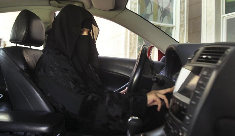 أين تتدرب المرأة السعودية على قيادة السيارة؟